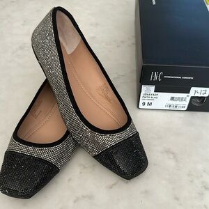 I.N.C Jenay A2F Pewter with rhinestones flat size 9M
